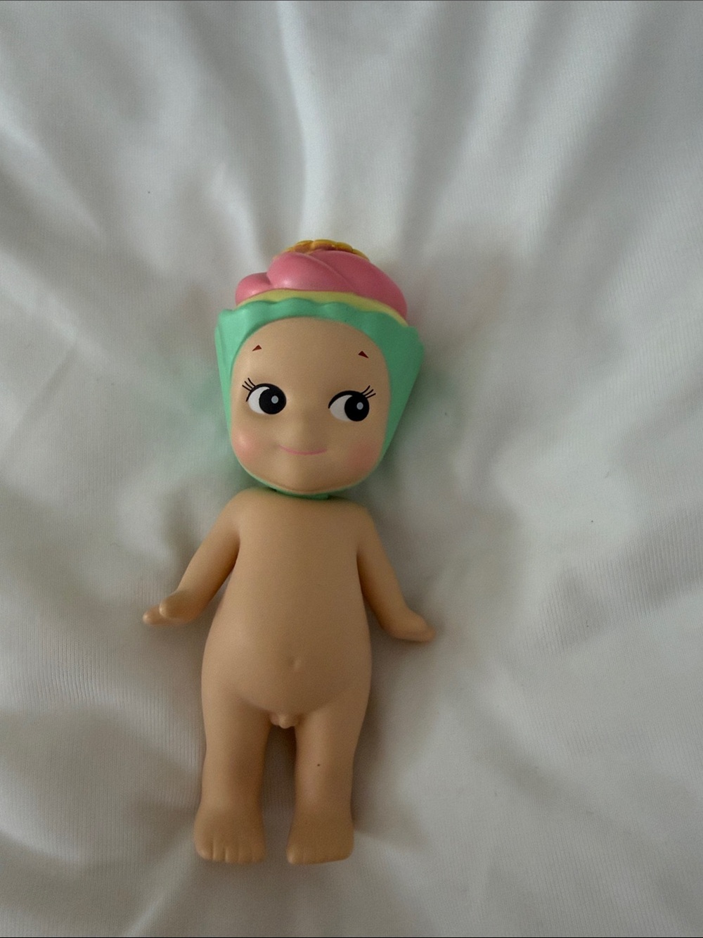 Sonny angel cupcake
